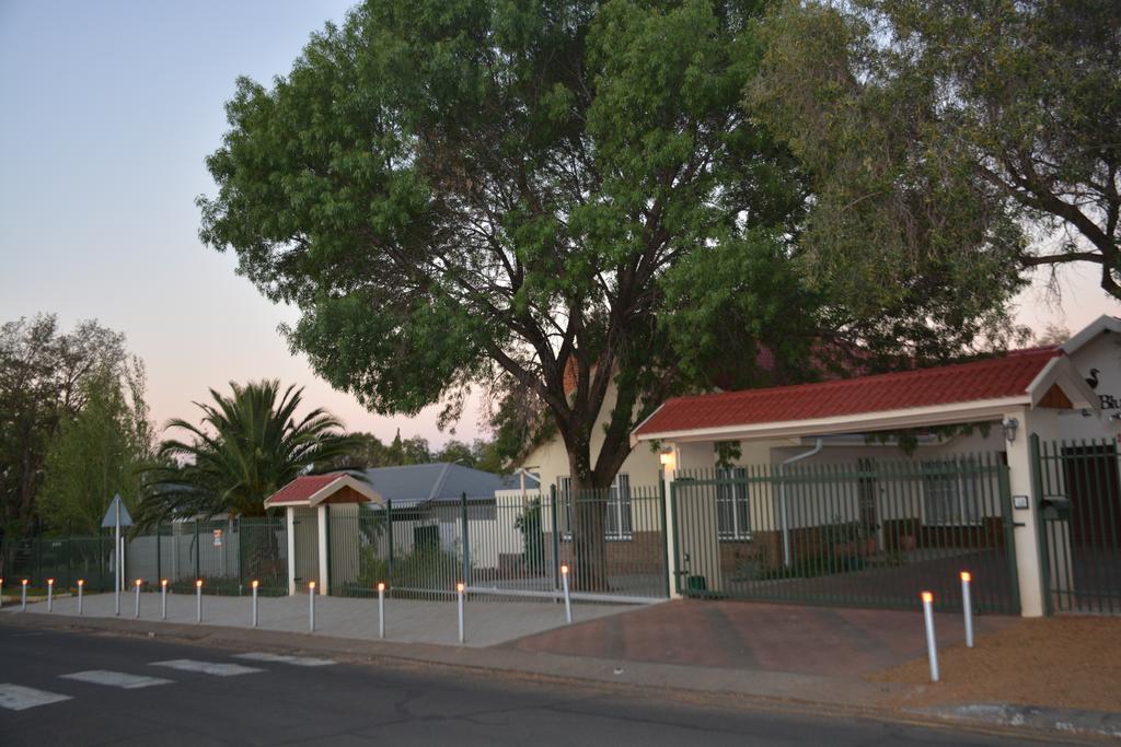 Blue Crane Guest House Bloemfontein Bagian luar foto